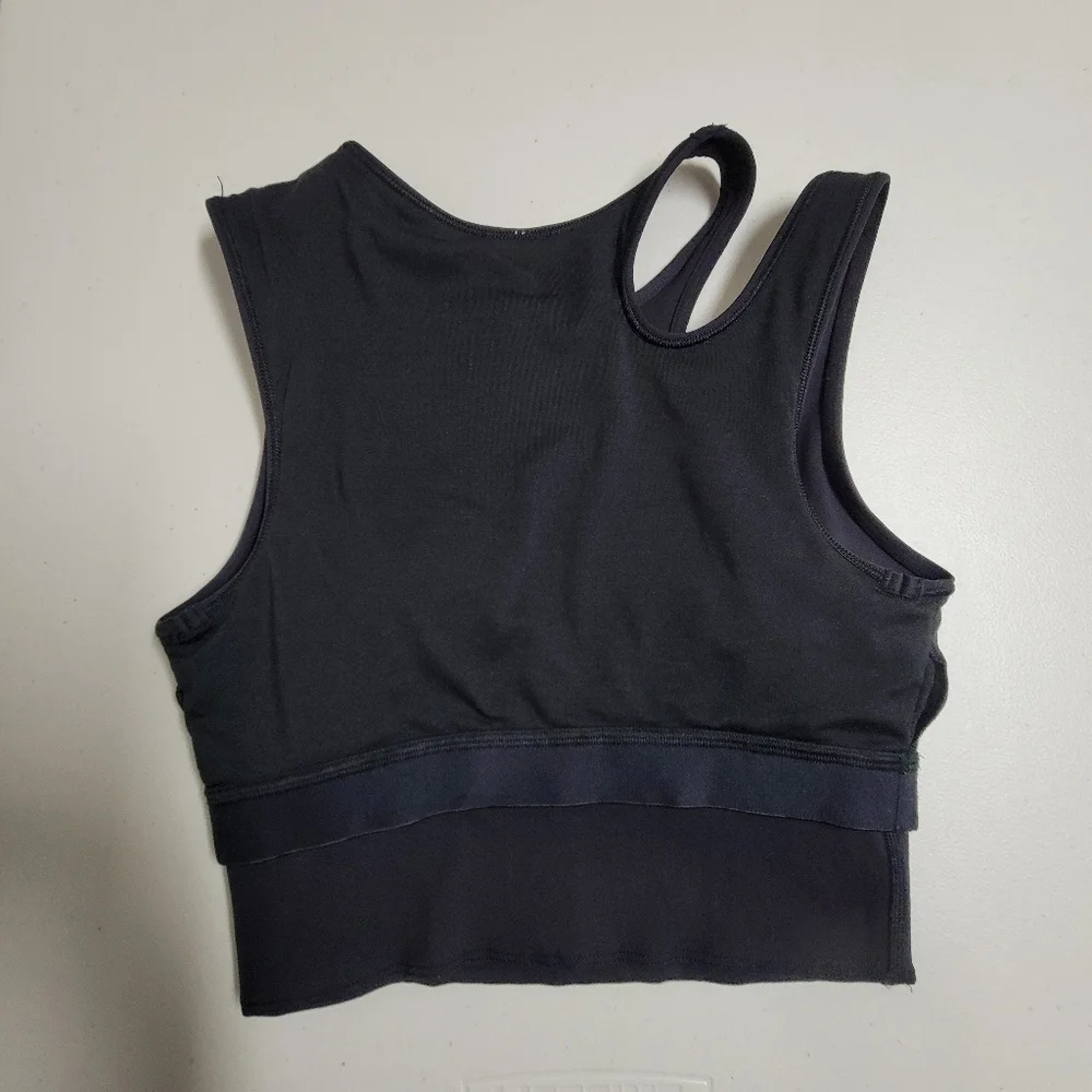 Lululemom Mastered Motion Cropped Tank Size 4.